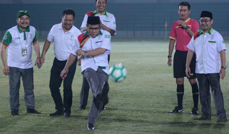 Muhaimin Iskandar membuka secara resmi Liga Santri Nusantara (LSN) di Stadion Sultan Agung, Bantul , Senin (24/10/2018) - istimewa