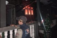 Rumah hangus terbakar di Kampung Asem Wetan RT 01 RW 03 Desa Keresek Kecamatan Cibatu Kabupaten Garut